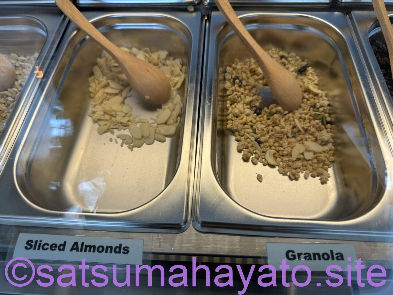日本人&シンガポール人の両親をもつ兄弟が経営する店KUMOYO in Ang Mo Kio(父が兵庫県民) IMG 0413