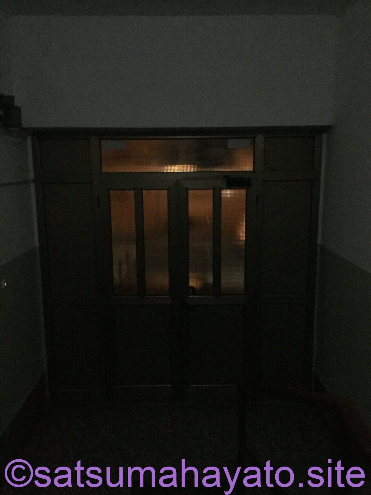【東欧一人旅5日目】集合住宅がホラーゲームみたいで怖い(基本消灯):クリスマスのクロアチア・スロベニア11日間:ADHD&ASDの初海外一人旅 IMG 8684