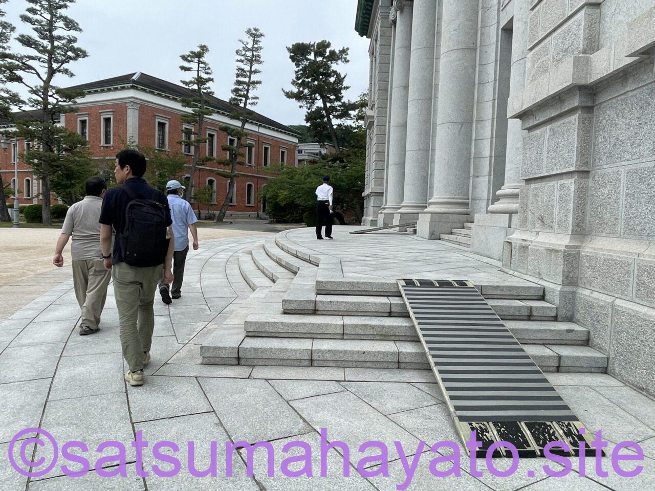 広島県:江田島 海上自衛隊 旧海軍兵学校の土産&グッズ・無料見学・予約・宿泊(ホテル ご安航。アクセス例と船旅島旅島巡り) IMG 9492
