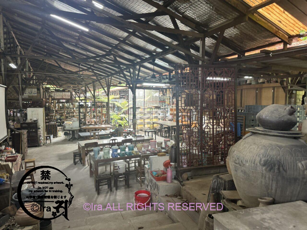 プラナカン陶器最安値販売の工房Thow Kwang Pottery Jungle IMG 0209