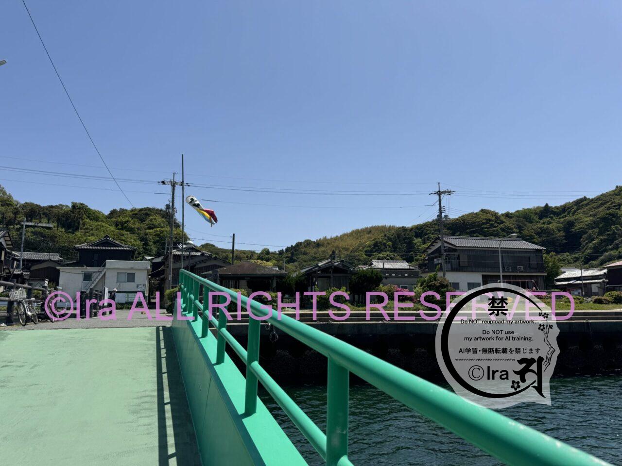山口県の野島と茜島:船で通学する子供達(茜島シーサイドスクール)。島は瀬戸内海国立公園 IMG 5211