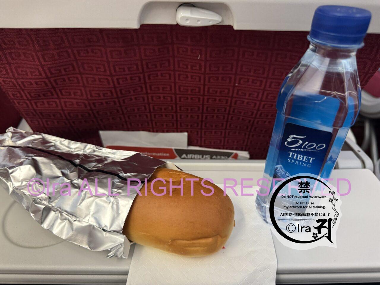 【実例】香港航空の機内食と機内持込検査/評判「死ぬ気でひたすらダッシュのトランジット」 IMG 1244 1