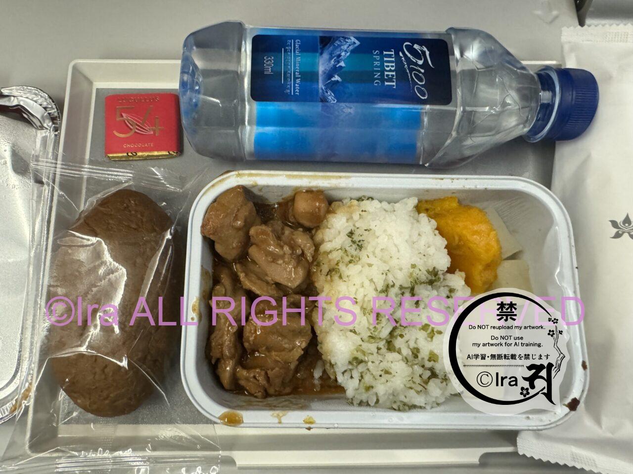 【実例】香港航空の機内食と機内持込検査/評判「死ぬ気でひたすらダッシュのトランジット」 IMG 1330