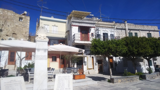 ギリシャキオス島ヒオス島(Chios)・クレタ島(crete)の火災はアクリア村からの延焼.5000人避難。火星と冥王星のホロスコープ 24423070 s