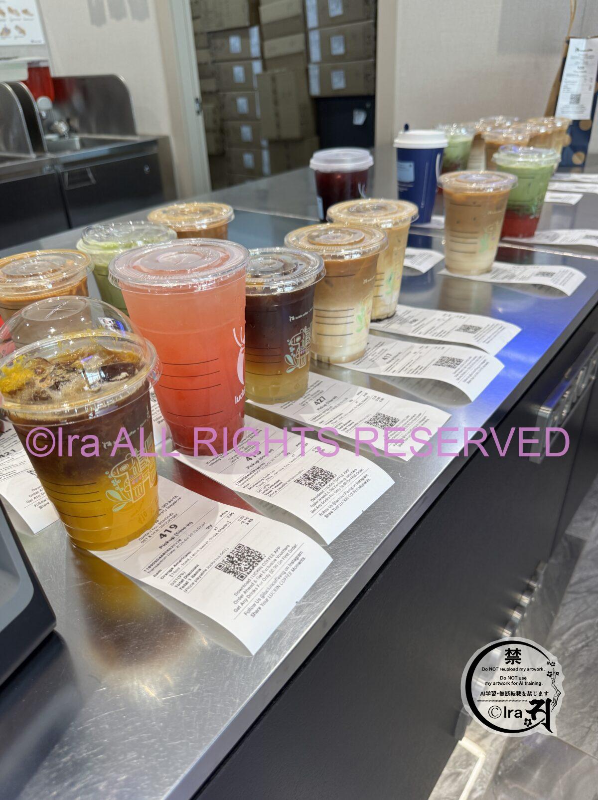 毎週水曜半額.スタバより人気のLuckin Coffee(ラッキンコーヒー)は安い早い美味い.買い方.シンガポール IMG 1864